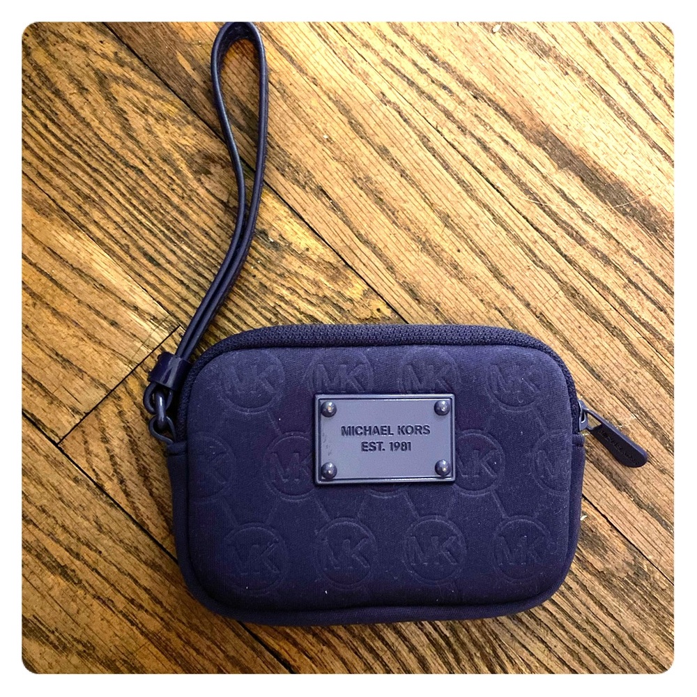Michael Kors Small Wristlet Purple Like New